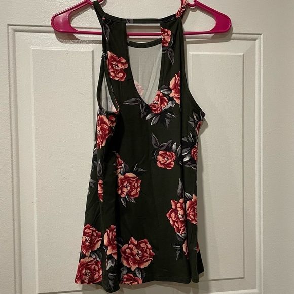 Nine Britton Blaine‎ Back Keyhole Knit Halter Top - Picture 7 of 10